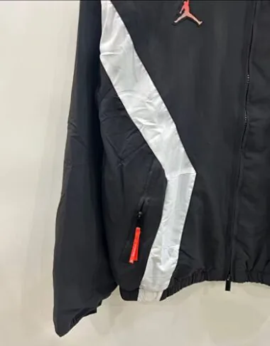 Imagen 4 del álbum 25-26 Chaquetas cortavientos de París