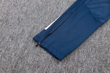 Image 10 de l’album 25-26 Lyon Short Sleeve+Pants