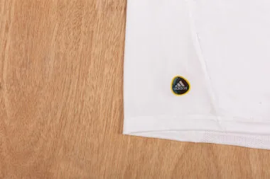 Image 4 de l’album 10-11 Lyon Home Retro Soccer Jerseys