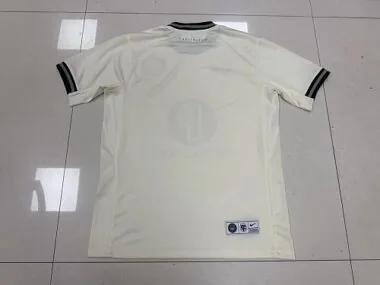 Afbeelding 2 van album 26-27 Speciale voetbalshirts van Toulouse