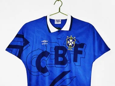 Imagen 7 del álbum 1992 Brazil Away Retro Soccer Jerseys