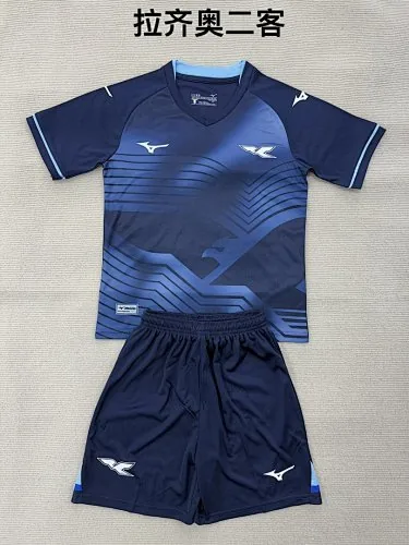 25–26 Lazio-Fußballtrikots der dritten Mannschaft