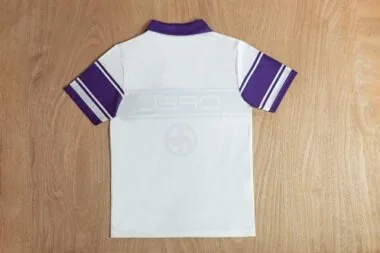 Immagine 2 dell’album 1984/85 Fiorentina Away Retro Soccer Jerseys