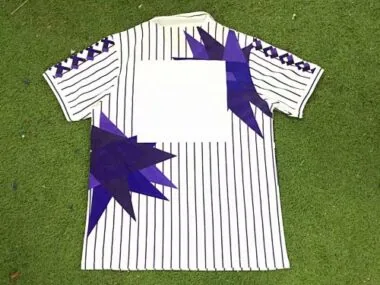 Immagine 2 dell’album 91/92 Fiorentina Away Retro Soccer Jerseys