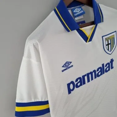 Immagine 3 dell’album Maglie da calcio retrò in trasferta del Parma 1993/95