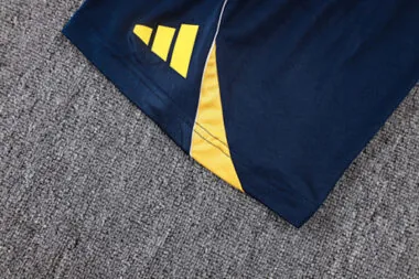 Immagine 22 dell’album Tuta da calcio per gli allenamenti del Boca Juniors del 25-26