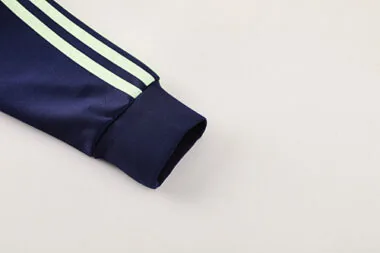 Immagine 11 dell’album 25-26 Ajax Long Sleeve Jackets