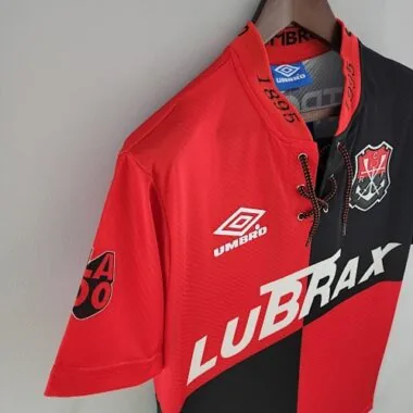 Imagen 3 del álbum Camisetas de fútbol del Flamengo de 1994, edición retro para el 100.º aniversario