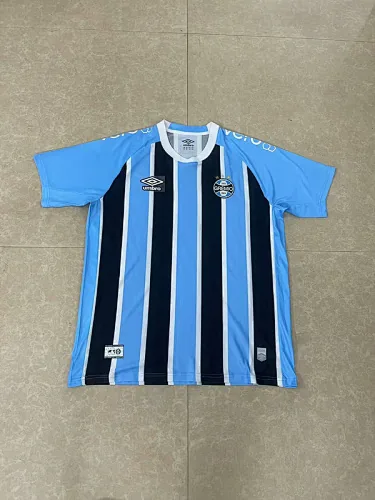 Capa do álbum 25-26 Gremio Home Soccer Jerseys