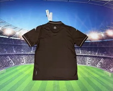 Imagen 2 del álbum Camisetas de fútbol del Vasco, 26-27