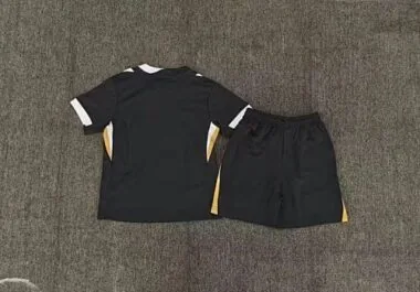 Imagen 2 del álbum 26-27 Mineiro Home Kids Soccer Jerseys