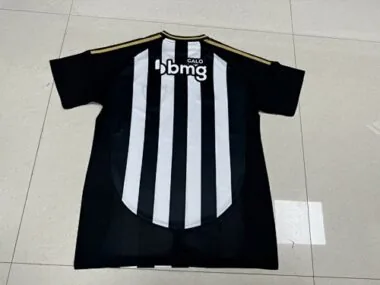 Image 2 de l’album 25-26 Mineiro Home Soccer Jerseys