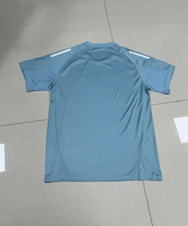 Imagen 2 del álbum Camisetas de entrenamiento de fútbol del Cruzeiro, 25-26