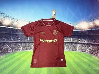Camisetas del Fluminense de la tercera categoría femenina de fútbol, n.º 25 y 26