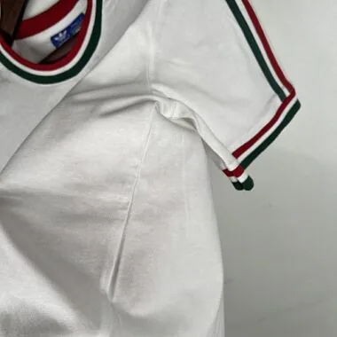 Immagine 3 dell’album Maglie da calcio Fluminense 14/15 in stile retrò, bianche