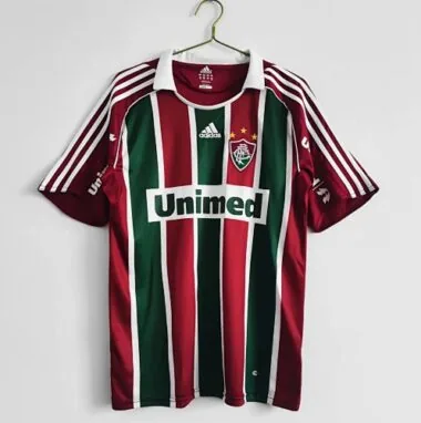 Capa do álbum «Camisolas de futebol retro da Fluminense para os jogos em casa da época 2008/09»