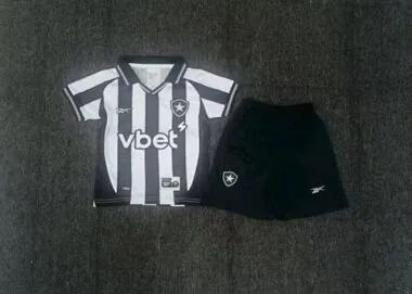 Camisetas de fútbol infantiles del Botafogo para los partidos en casa, números 25 y 26