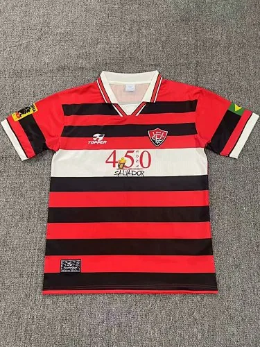 Camisetas de fútbol retro del Vitoria de 1999
