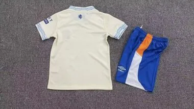 2026/27 Rangers Away Kids Jersey and Shorts Albumbild 2