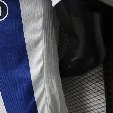 Afbeelding 7 van album Porto-thuisshirt 2026/27 (spelersversie)