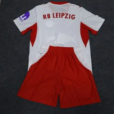 Image 12 de l’album Saison 2026/27 : Leipzig (à domicile)
