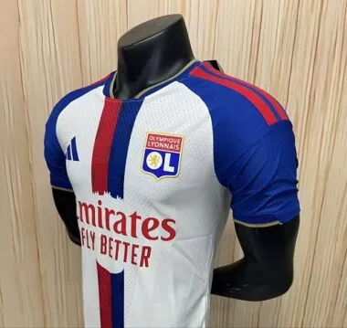 Image 3 de l’album 2026/27 Lyon Home Player Version Jersey