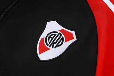 Imagen 8 del álbum Chaqueta del River Plate 2026/27