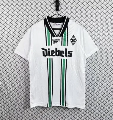 Camiseta retro de local del Mönchengladbach de la temporada 1996/97