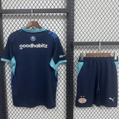 Imagen 2 del álbum Camiseta de local del Deportivo de La Coruña