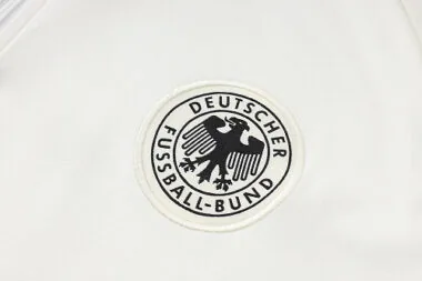 Imagen 7 del álbum Chándal de manga larga de Alemania 2026