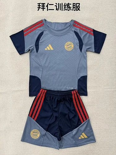 Camiseta y pantalones cortos del Bayern de la temporada 2026/27