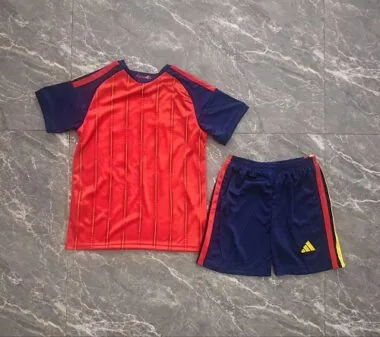 2026/27 Spain Home Kids Jersey and Shorts album image 2