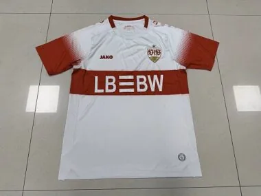 Camiseta de local del Stuttgart 2026/27