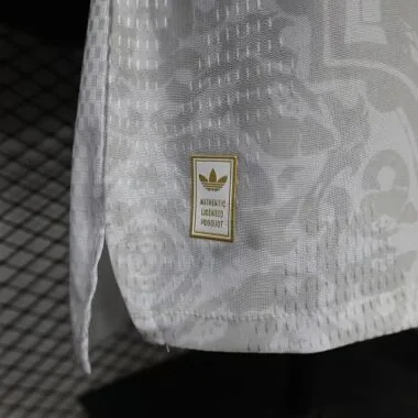 Afbeelding 8 van album 2026/27 Benfica Away Player Version Jersey
