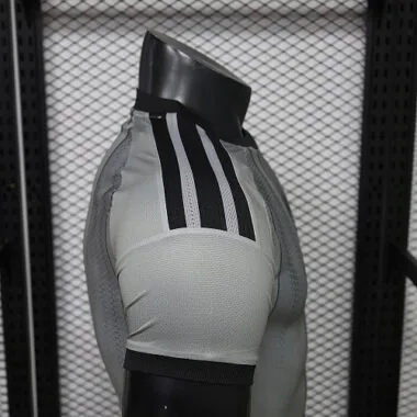 Image 2 de l’album Maillot de l’équipe nationale algérienne, édition spéciale 2026/27, version joueur