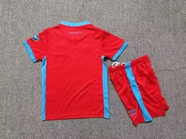 Afbeelding 2 van album Blackburn Rovers uittenue voor kinderen (shirt en broek) seizoen 2026/27