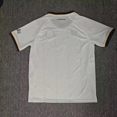 Image 2 de l’album Maillot extérieur d’Everton 2026/27