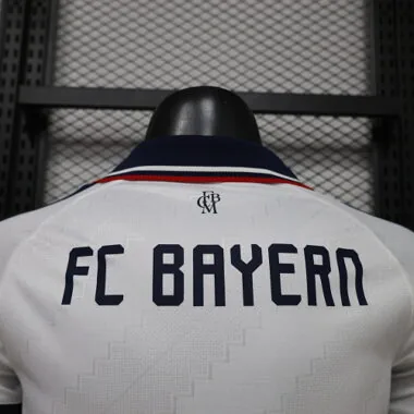 Immagine 2 dell’album 2026/27 Bayern Away Player Version Jersey