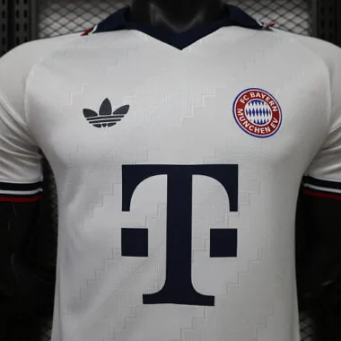 Immagine 4 dell’album 2026/27 Bayern Away Player Version Jersey