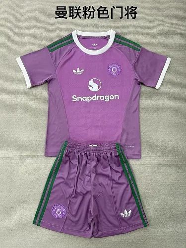 2026/27 Manchester United Goalkeeper Jersey and Shorts