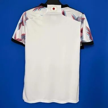 Afbeelding 2 van album Japan-shirt seizoen 2026/27