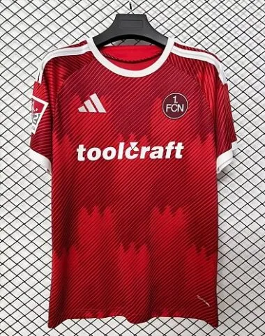 Camiseta local del Núremberg 2026/27
