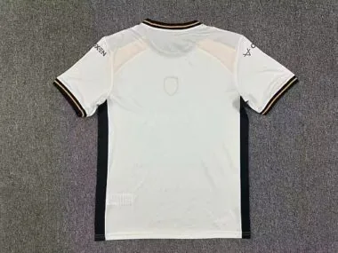 Imagem 2 do álbum Camisa de jogo fora do Hull City 2026/27