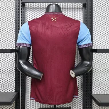 Imagen 3 del álbum Camiseta de local del West Ham United, versión jugador, temporada 2026/27