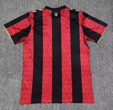 Afbeelding 2 van album Thuisshirt van Bournemouth voor het seizoen 2026/27