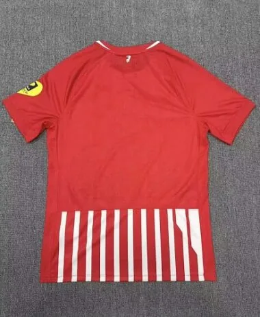 Image 2 de l’album Maillot domicile de Fribourg 2026/27