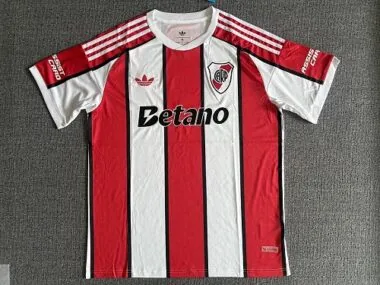 Albumcover van 2026/27 Uitshirt van River Plate