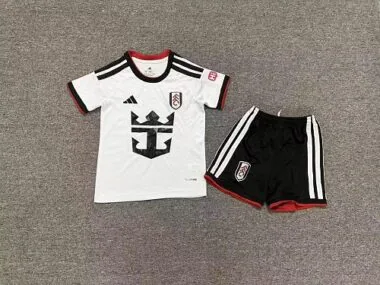 2026/27 Fulham Home Kids Jersey and Shorts Albumcover