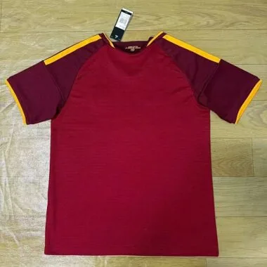 Imagen 2 del álbum 2026/27 Roma Home Jersey