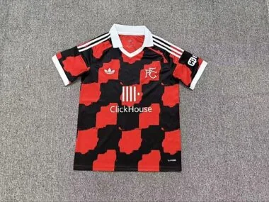 Portada del álbum Camiseta de visitante del Fulham 2026/27